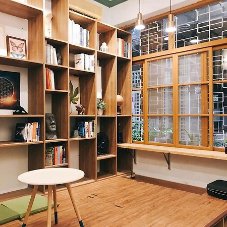 醒覺旅人-訂房後需聯繫轉帳 Apartment Tainan Bagian luar foto