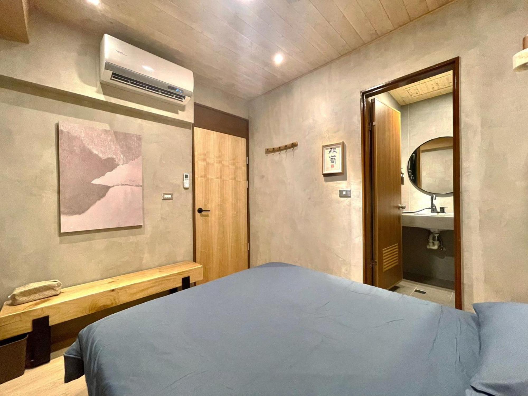 醒覺旅人-訂房後需聯繫轉帳 Apartment Tainan Bagian luar foto