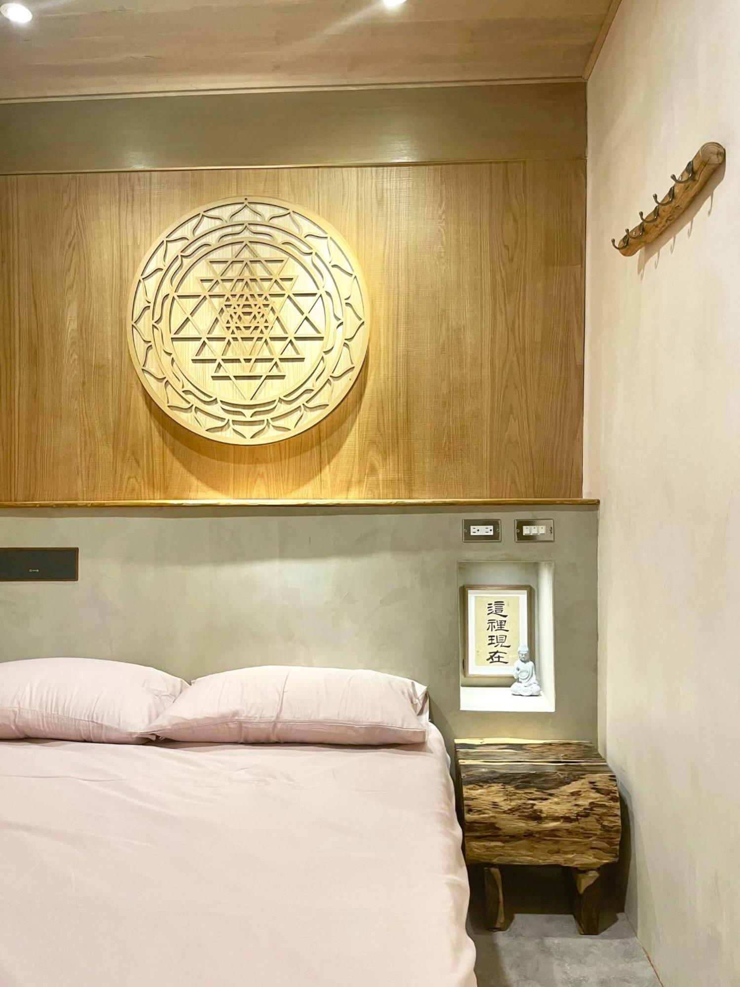 醒覺旅人-訂房後需聯繫轉帳 Apartment Tainan Bagian luar foto