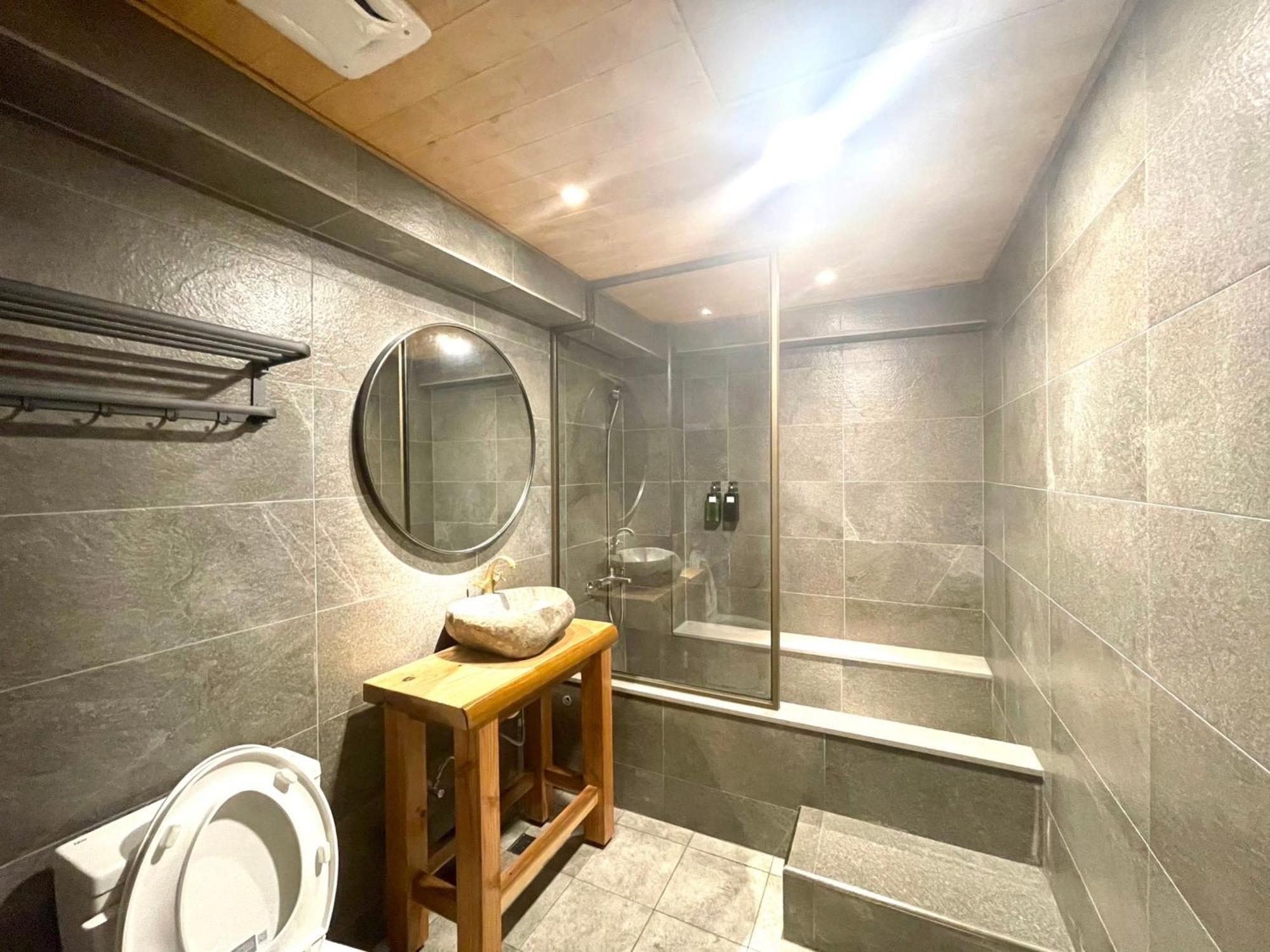 醒覺旅人-訂房後需聯繫轉帳 Apartment Tainan Bagian luar foto