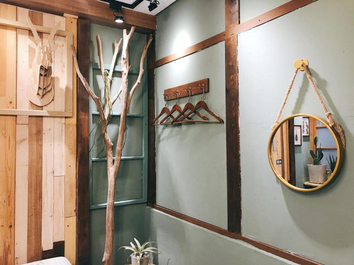 醒覺旅人-訂房後需聯繫轉帳 Apartment Tainan Bagian luar foto