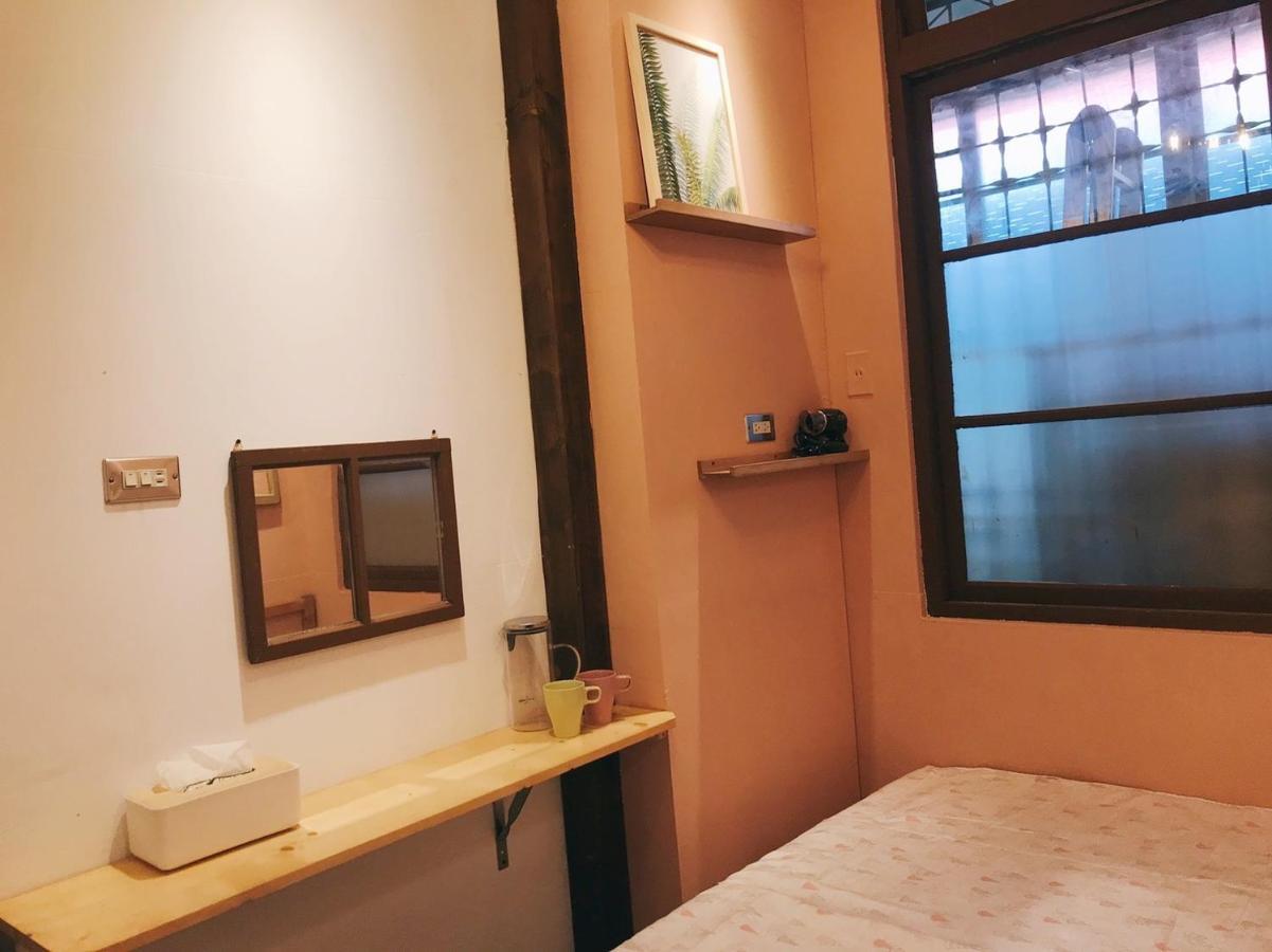 醒覺旅人-訂房後需聯繫轉帳 Apartment Tainan Bagian luar foto